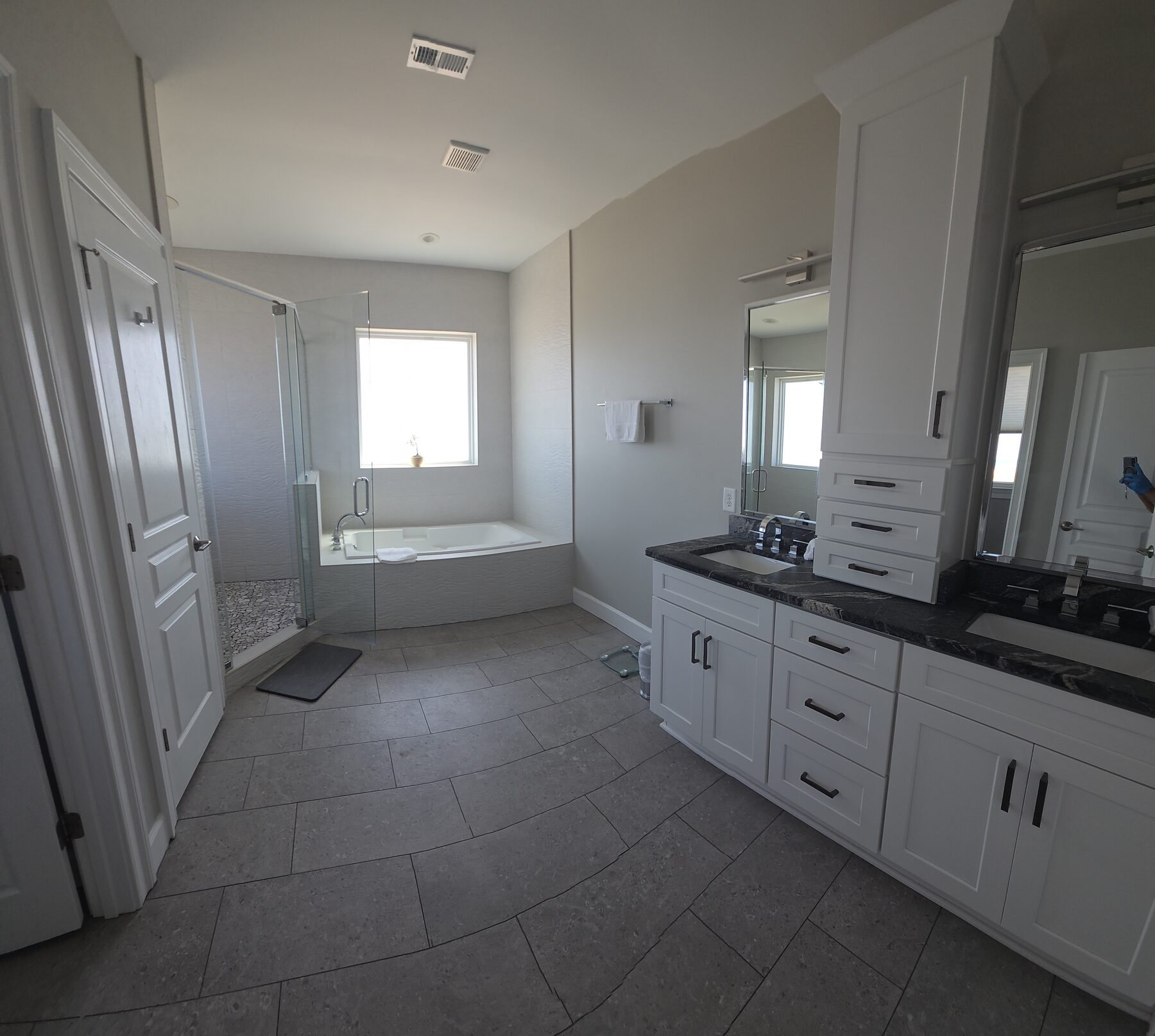 Bathroom cleaning at Sandfiddler